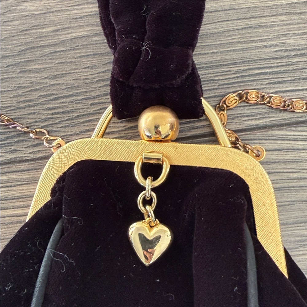 Chic Black Velvet Wristlet with Gold Accents gorgeous gold heart accent - Picture 7 of 12